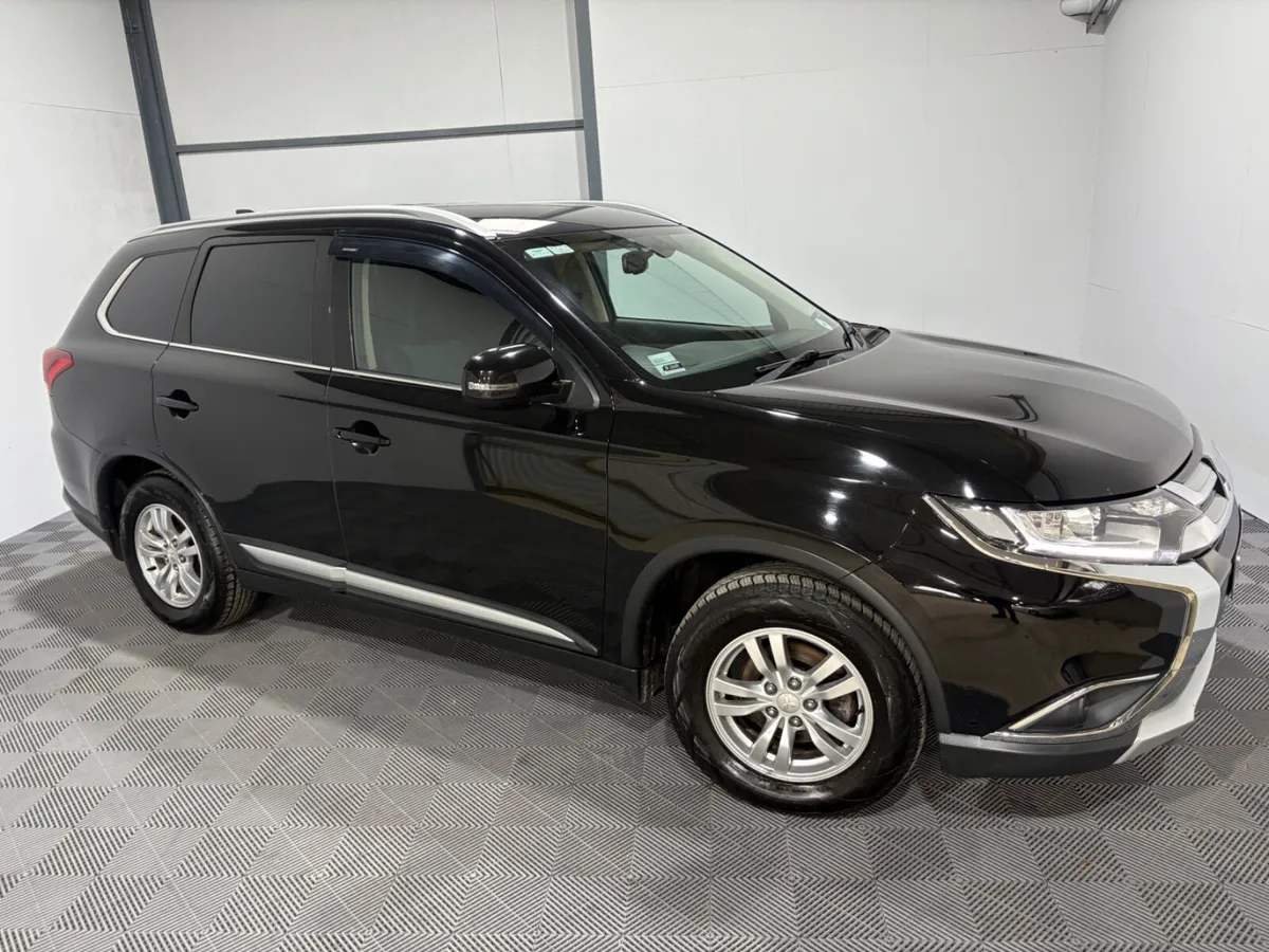 2018 Mitsubishi Outlander 4X4 2.3 Commercial - Image 2