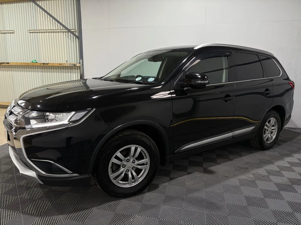 2018 Mitsubishi Outlander 4X4 2.3 Commercial - Image 4