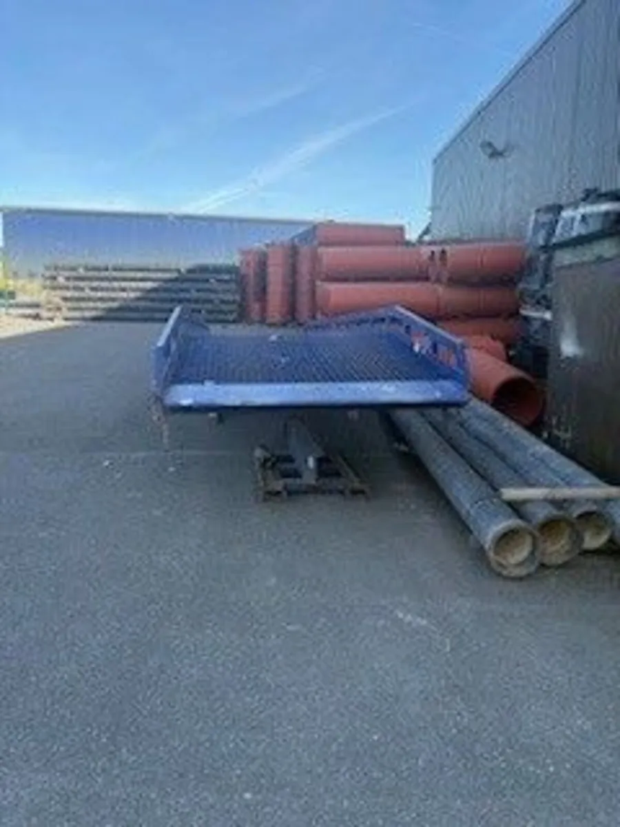 Mobile Container Ramp - Image 1