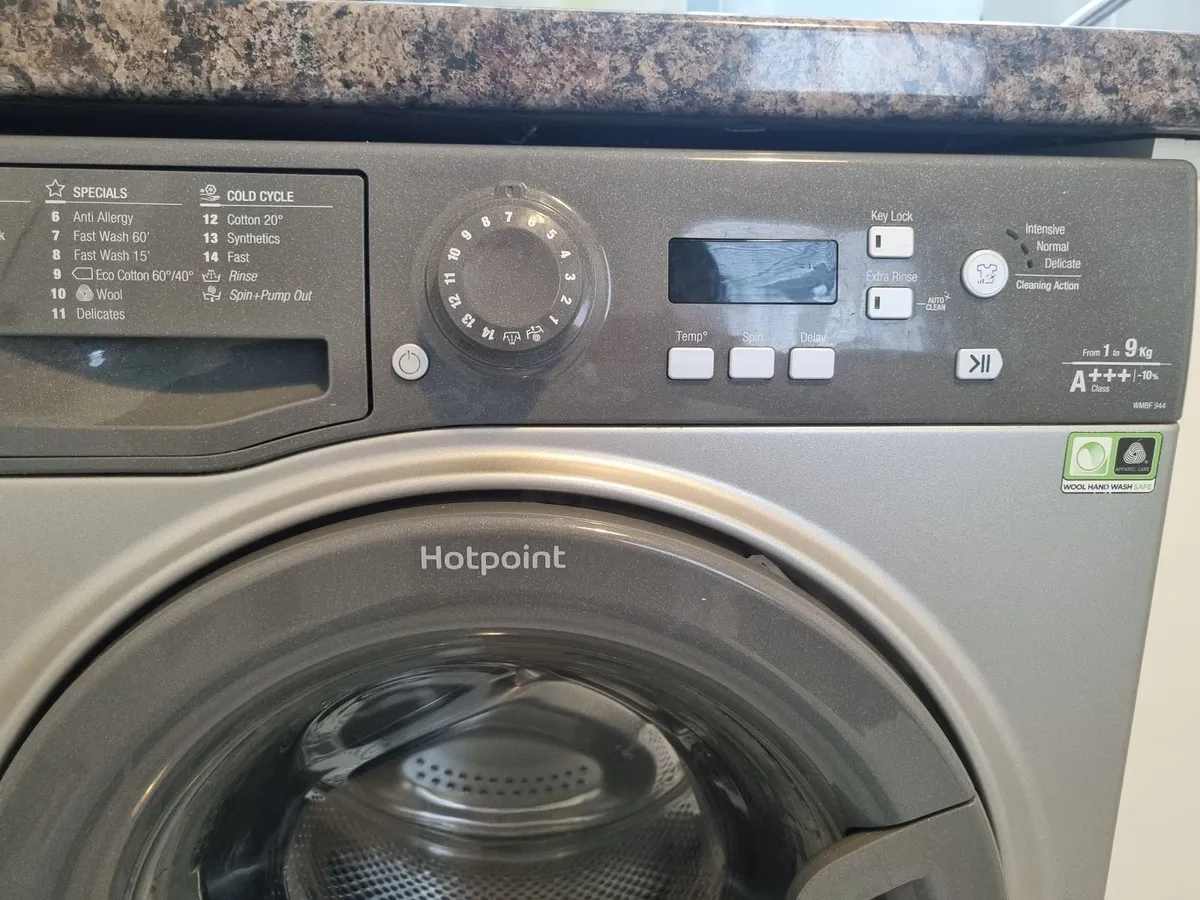 Hotpoint Washing machine & Dryer - Image 4