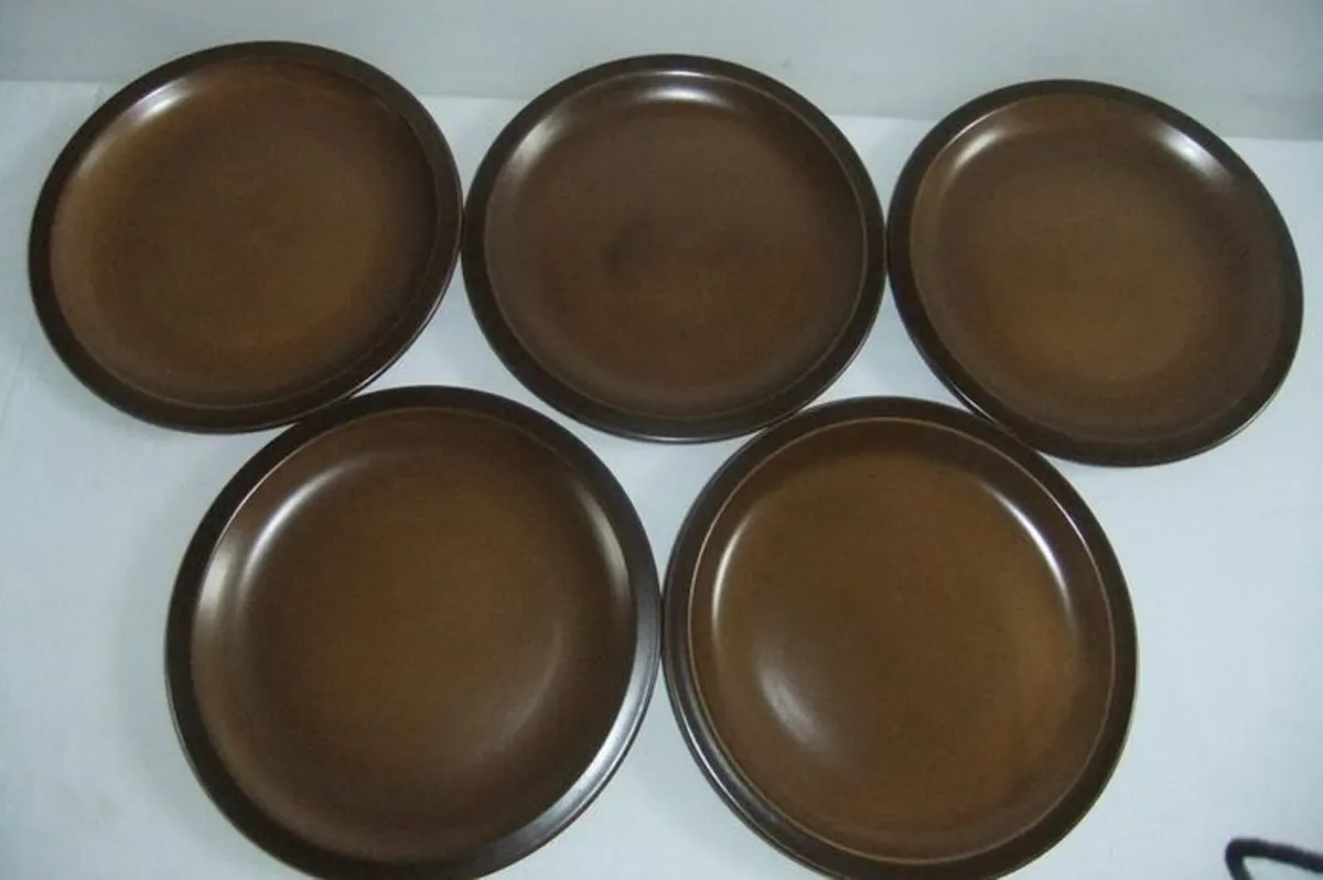 Celtic Ceramics, Ennis, Limerick Pattern 21 Pieces - Image 3