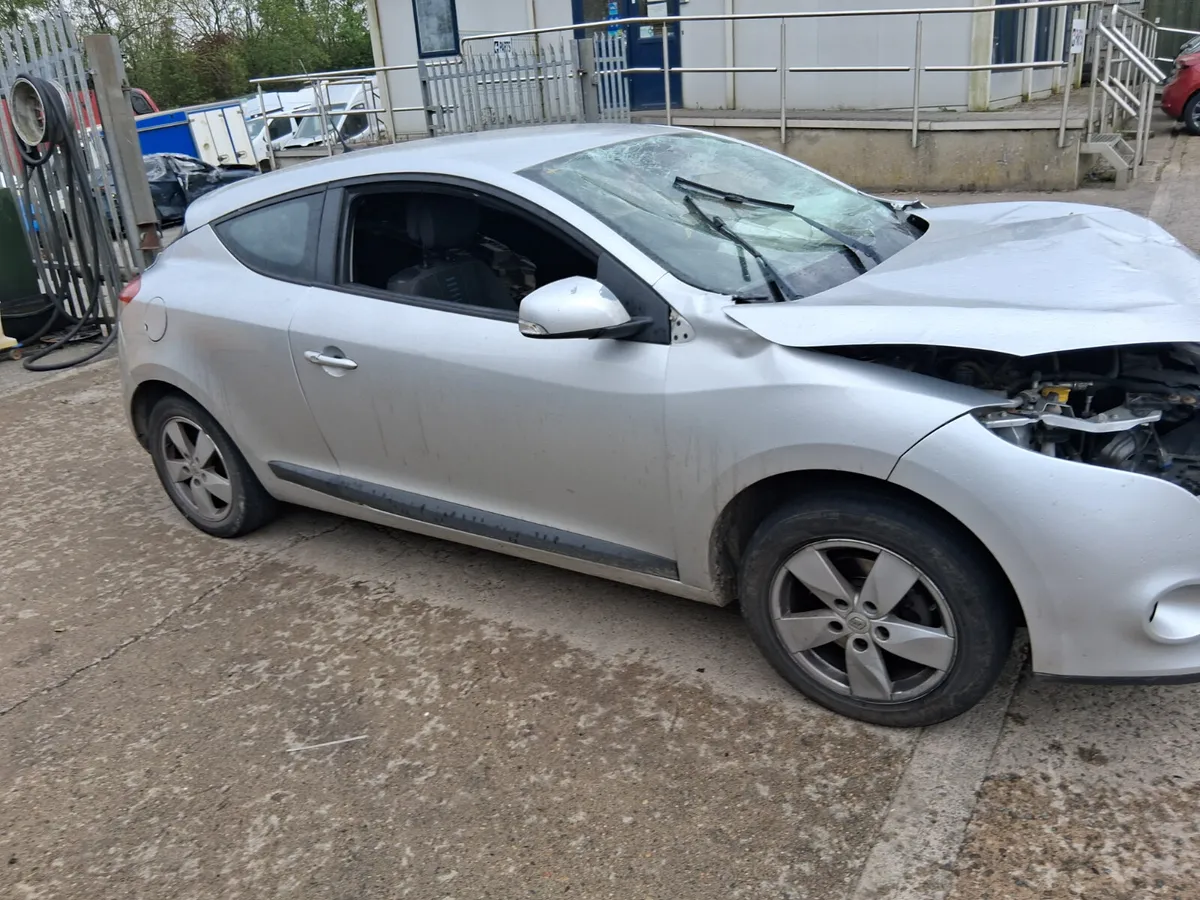 2012 MEGANE COUPE 1.5 DCI (for parts only) - Image 4