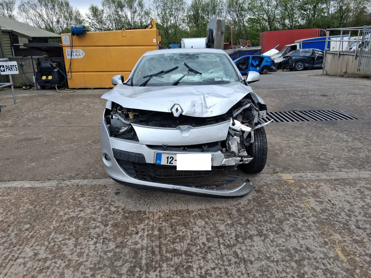 2012 MEGANE COUPE 1.5 DCI (for parts only) - Image 3