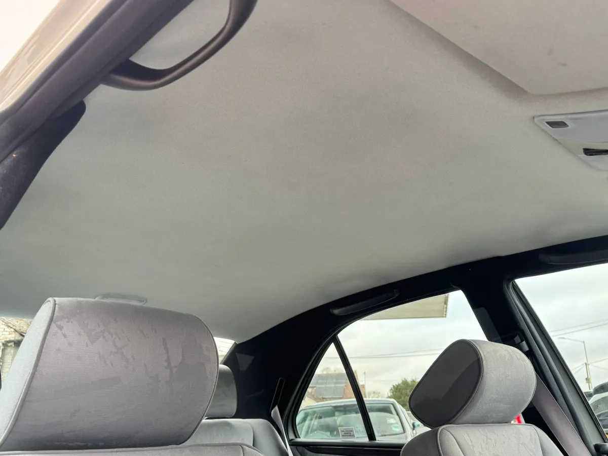 Mercedes E230 auto - Image 4