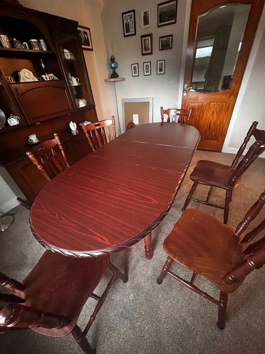 Table & Chairs - Image 1
