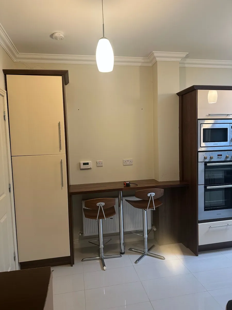 Full Kitchen - Image 4