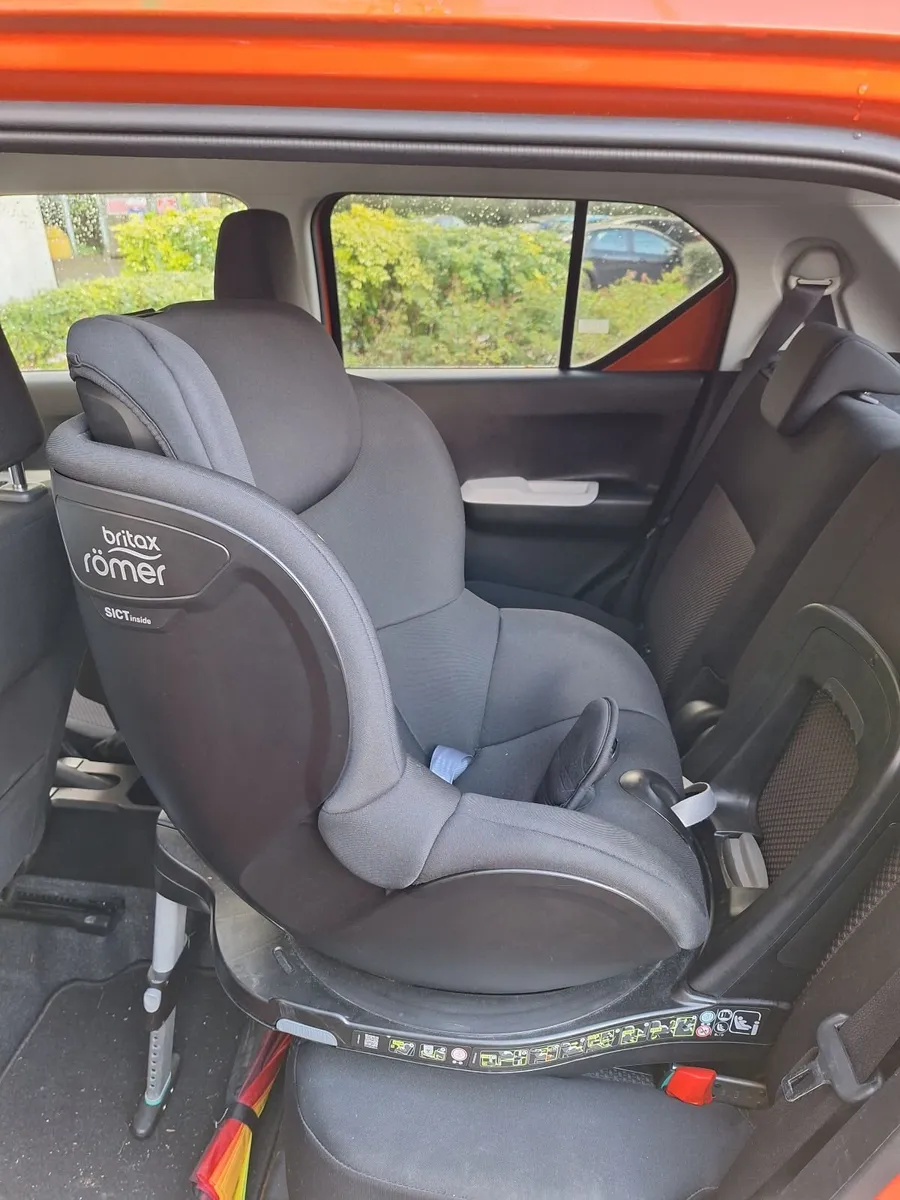 Carseat britax romer dualfix m plus 360 spin - Image 1