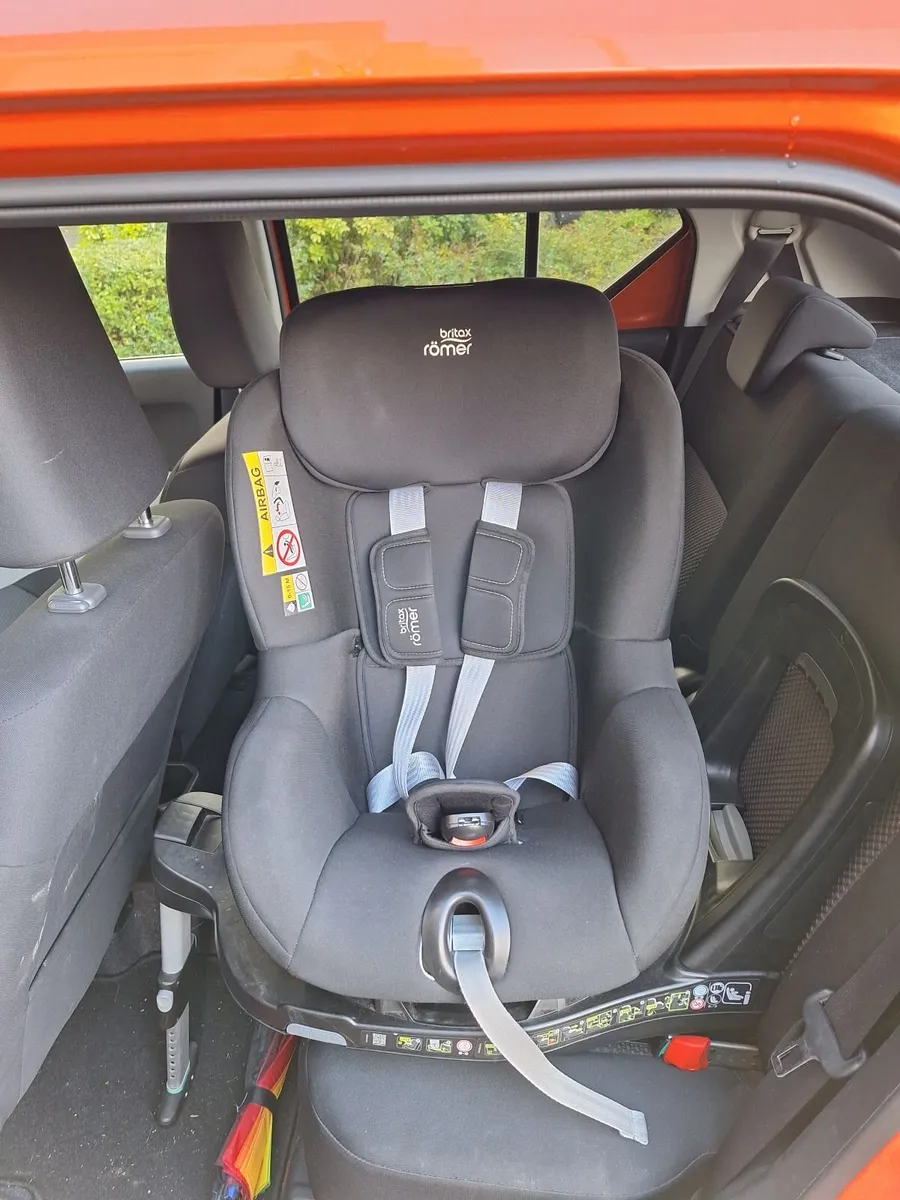 Carseat britax romer dualfix m plus 360 spin - Image 4