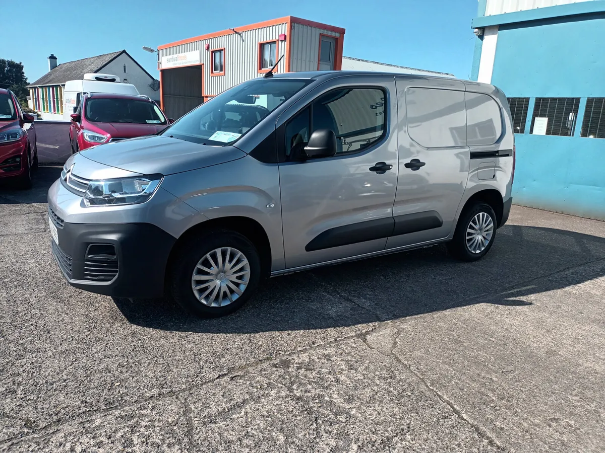 2021 Citroen Berlingo ENT BLUEHDI 75 - Image 4