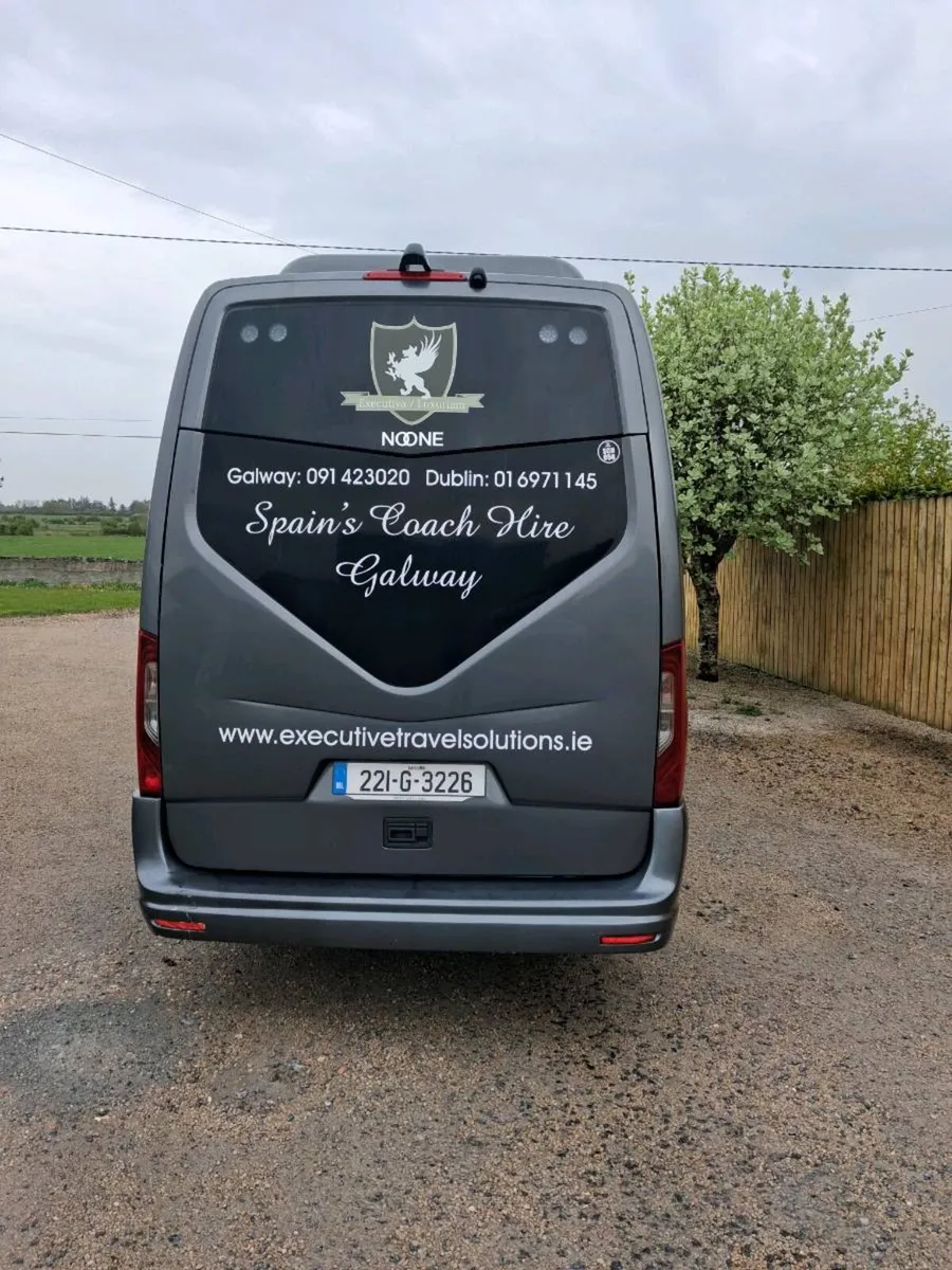 Mercedes Sprinter 19 Seater - Image 4