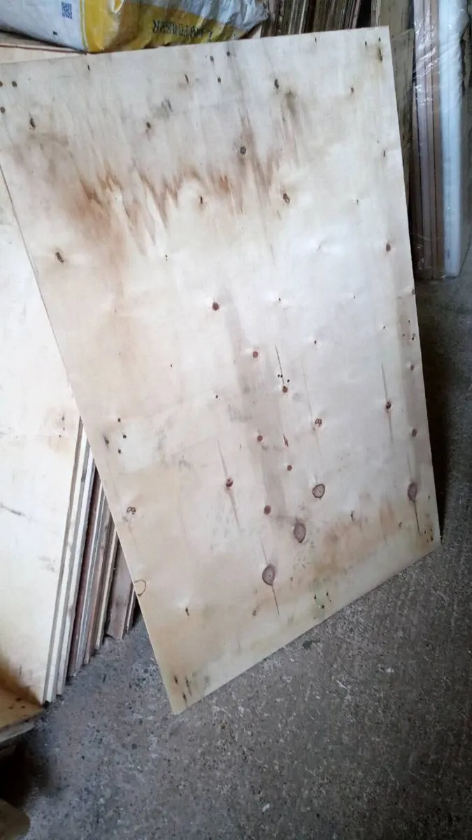 Used plywood - Image 1