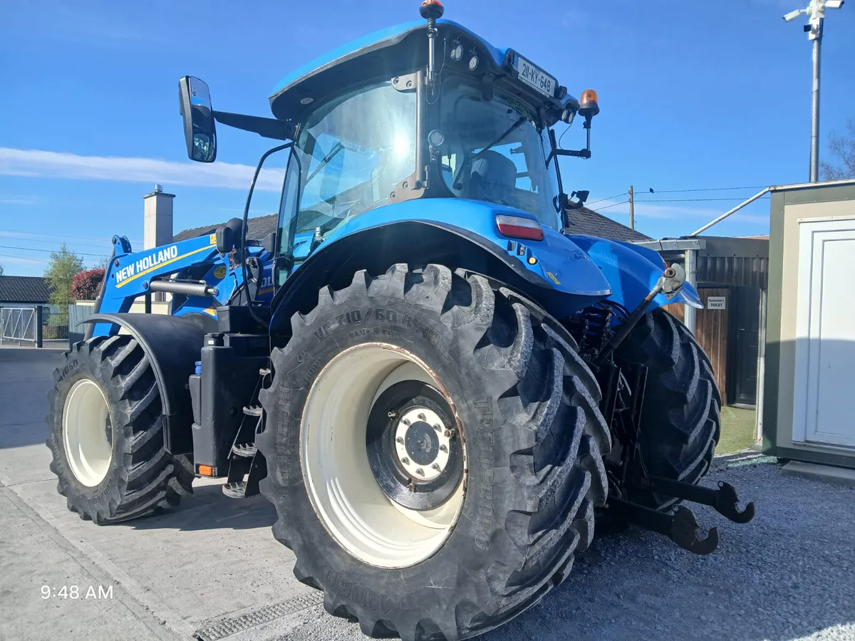 New Holland T6210 complete with loader - Image 1