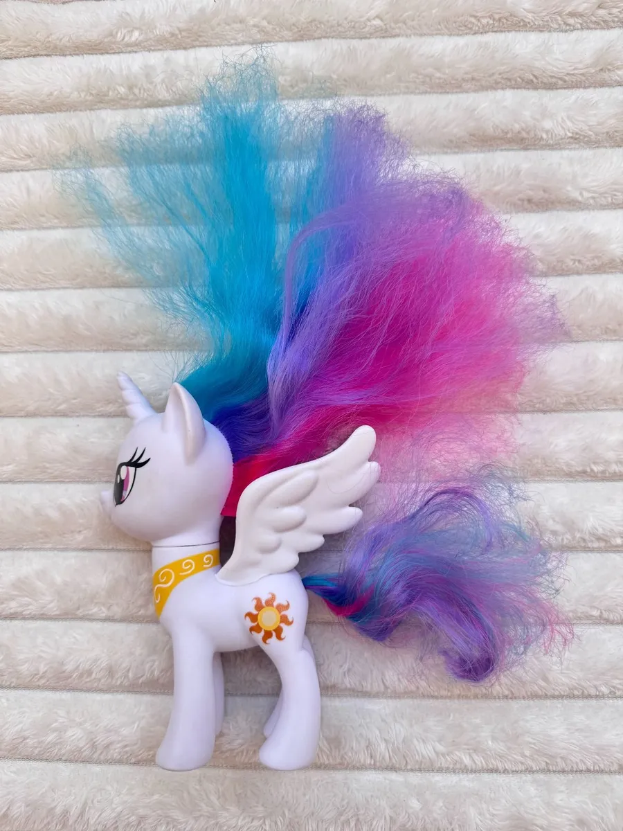 My Little Pony Princess Celestia Brushable Rainbow - Image 2