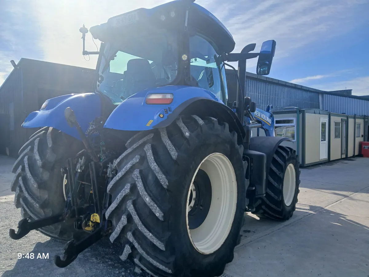 New Holland T6210 complete with loader - Image 3