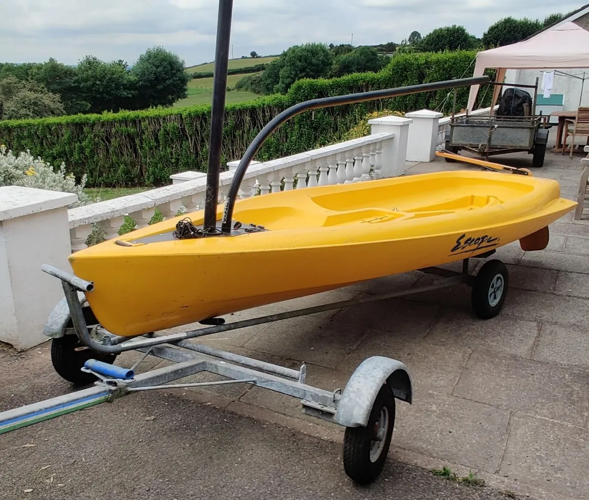 Boat - Sailing dingy