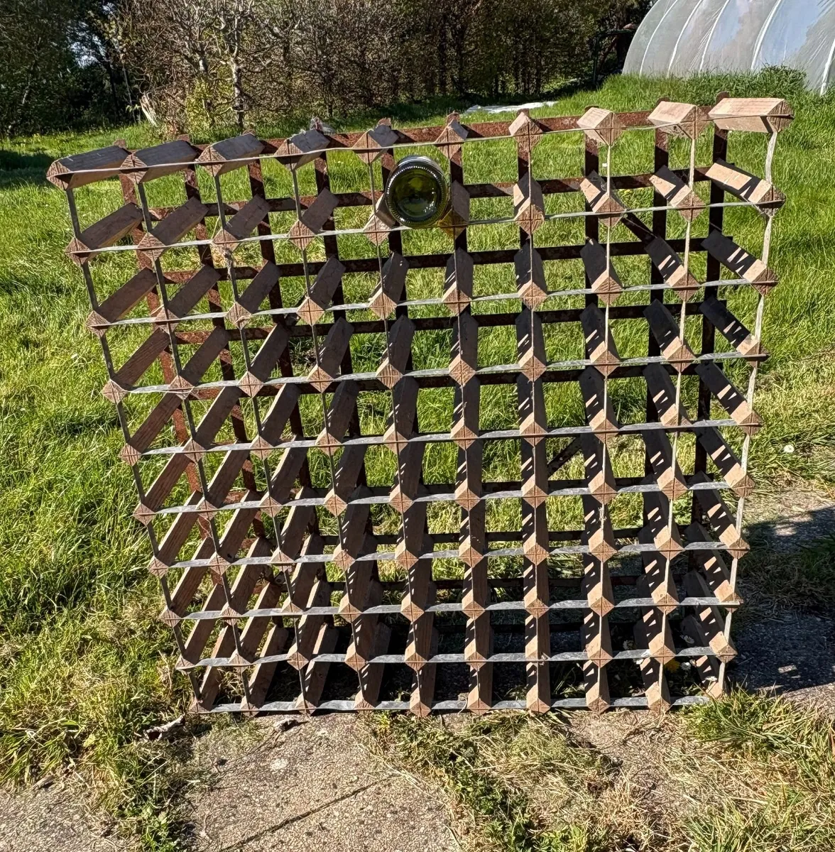 Vintage wine rack - Image 1