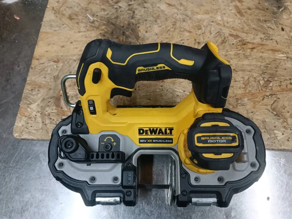 DeWalt dcs377 band saw. Body only