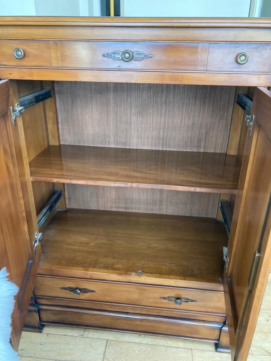 Mahogany cabinet - Image 3