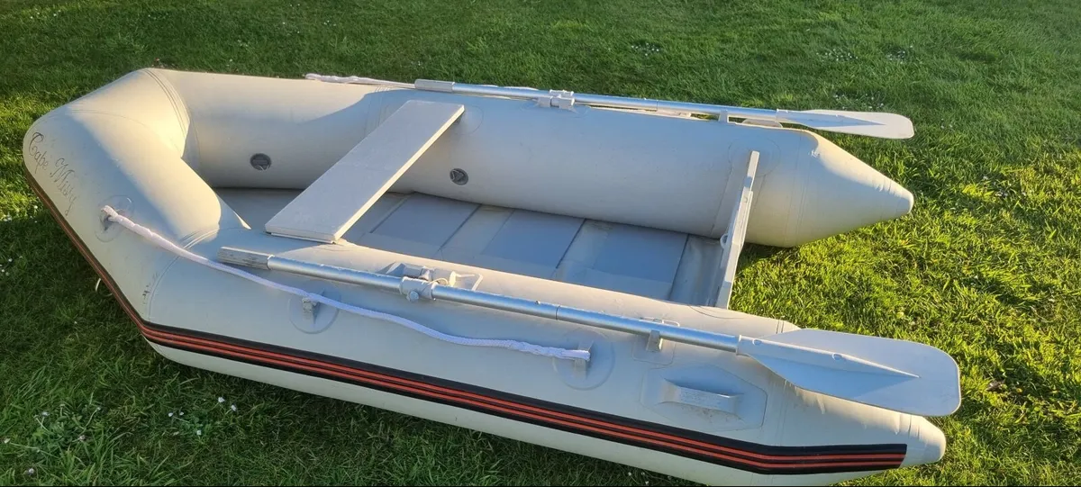 Small inflatable boat - Image 1