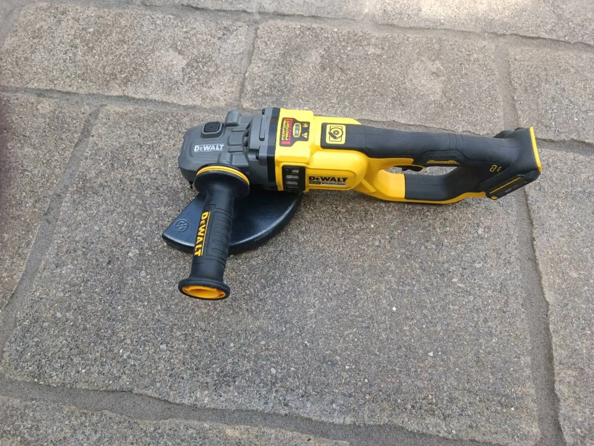 DeWalt dcg460 230mm. Angle grinder. Brand new