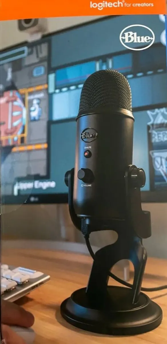Brand new Logitech Blue Yeti microphone