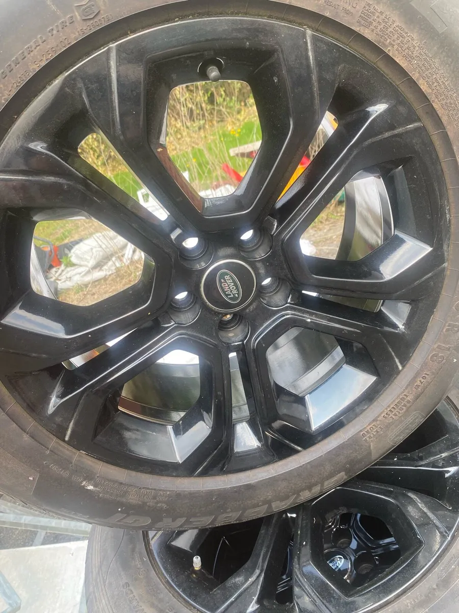 Range Rover  alloys and new tyres - Image 1