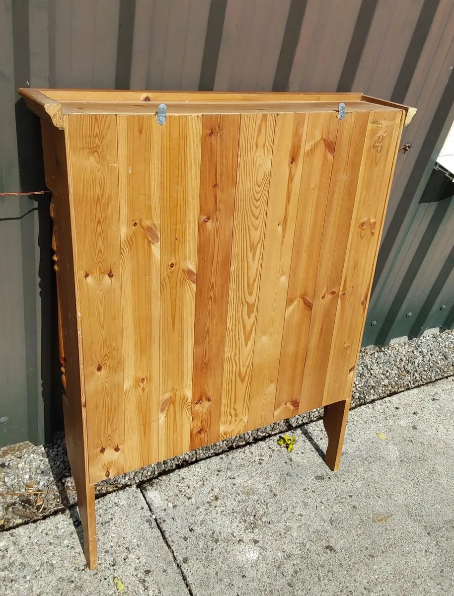 Wall hanging Handcrafted pine cottage shelving - Image 4