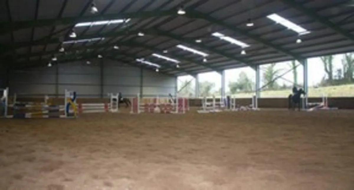 Livery yard and riding school - Image 2