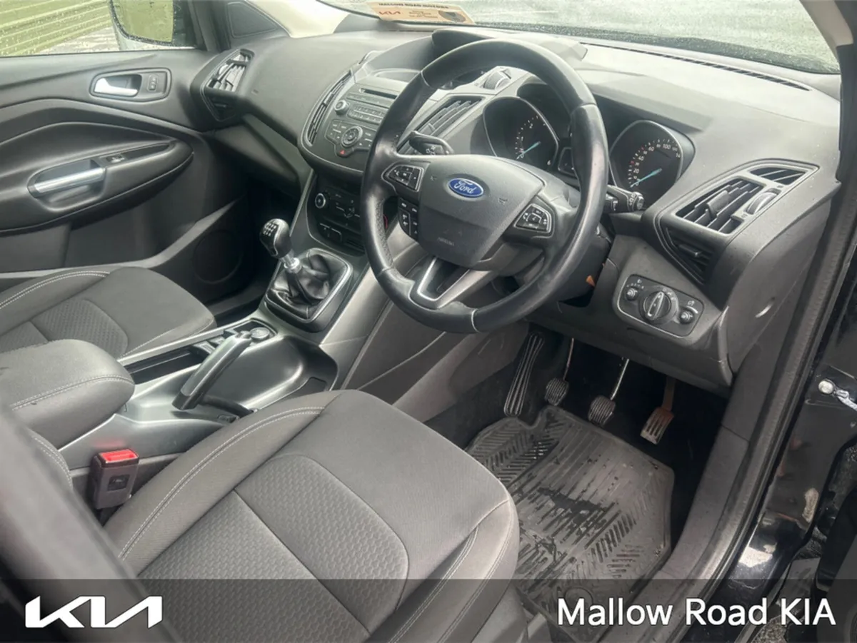 Ford Kuga 2 SEAT ZETEC 1.5 120PS 6 SPEED - Image 2