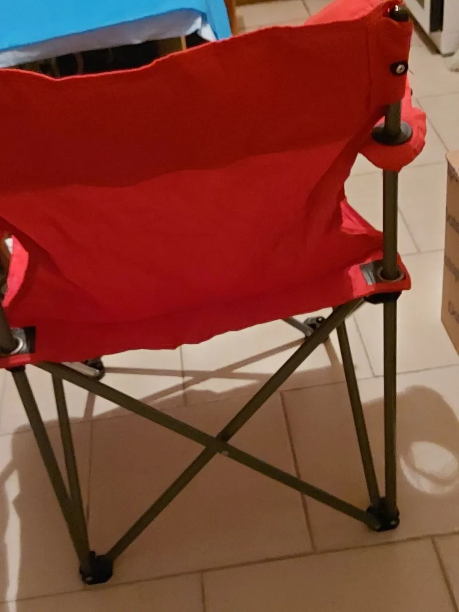 Fold Away Camping Chair with cup holder - Image 3