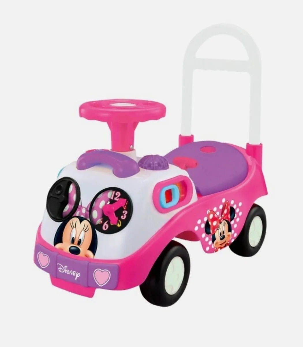Minnie Mouse car