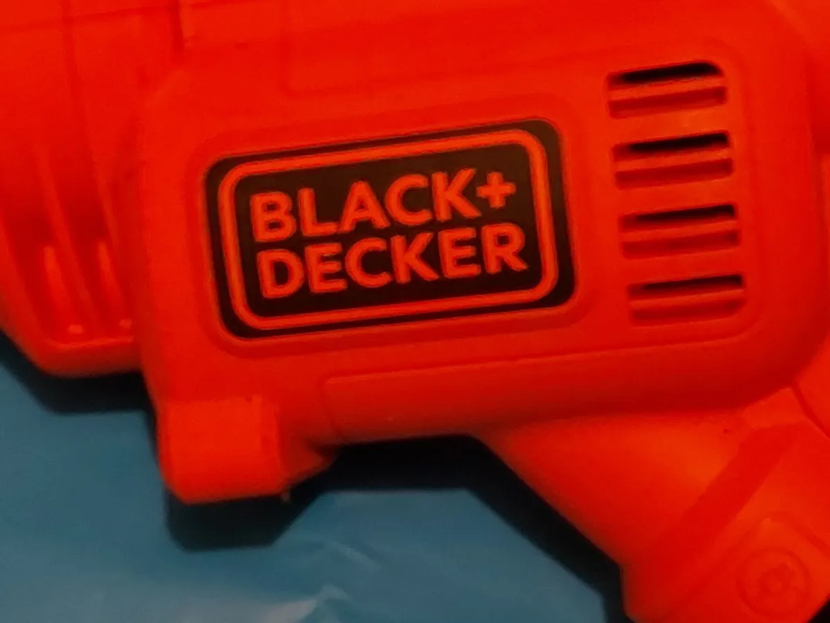 Black+Decker 33 cm 700W Grass Trimmer Strimmer - Image 3