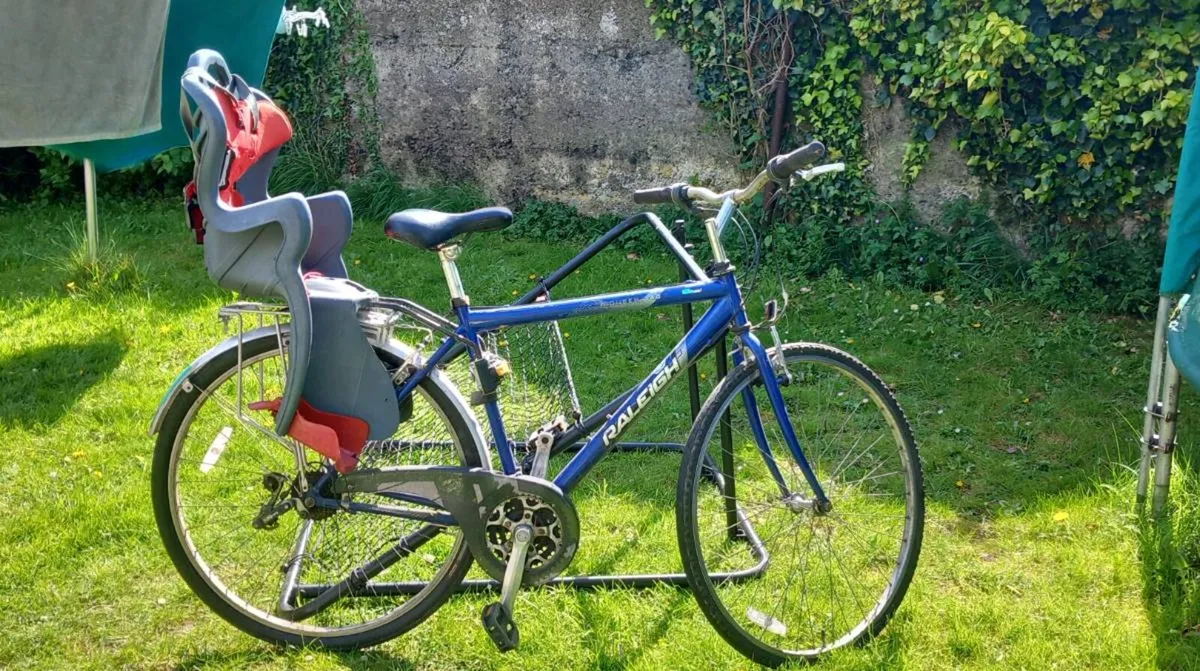 Bike (Raleigh) with kid seat. Need fix the chain. - Image 2