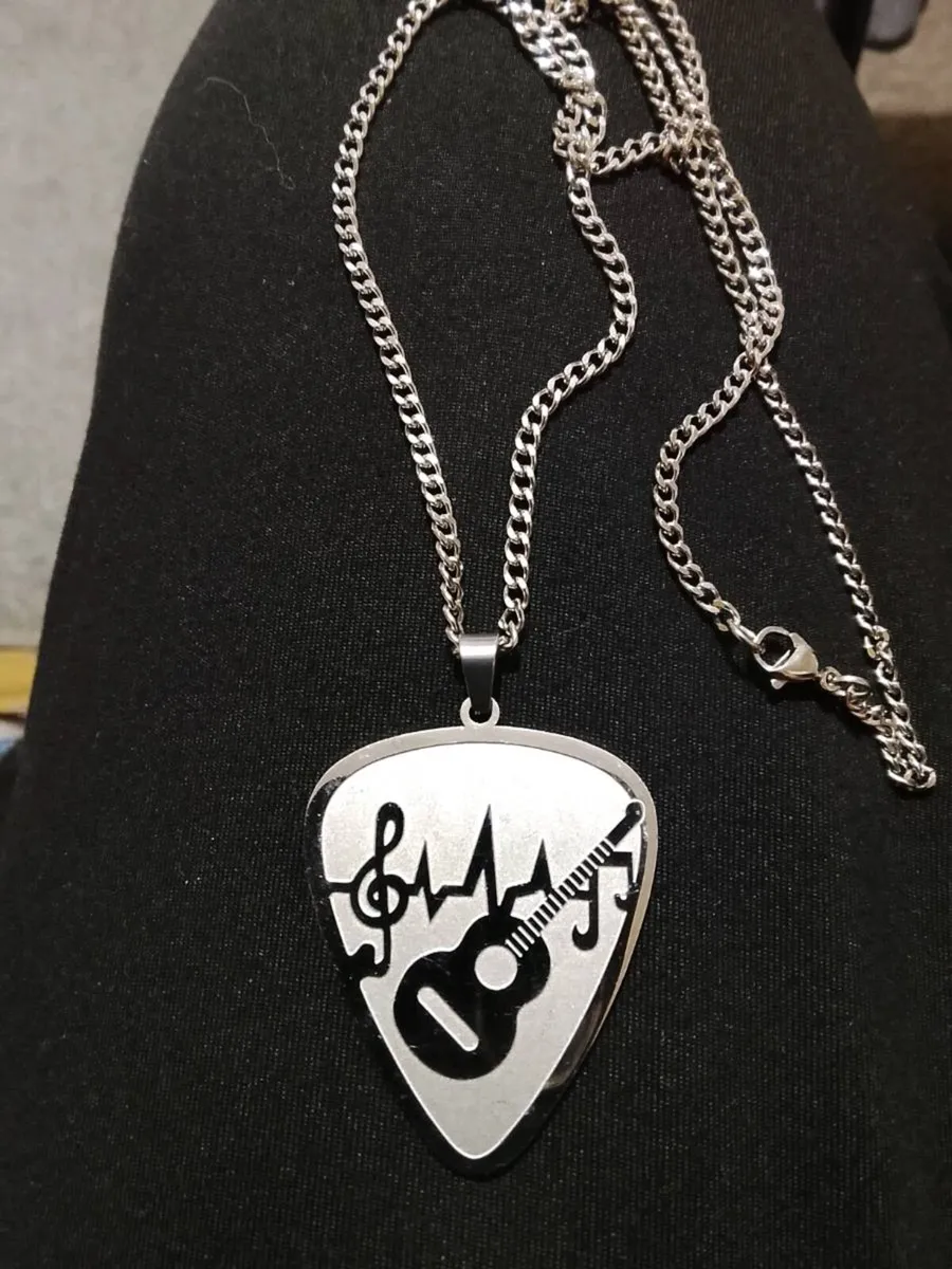 Silver Music lovers pendant - Image 2