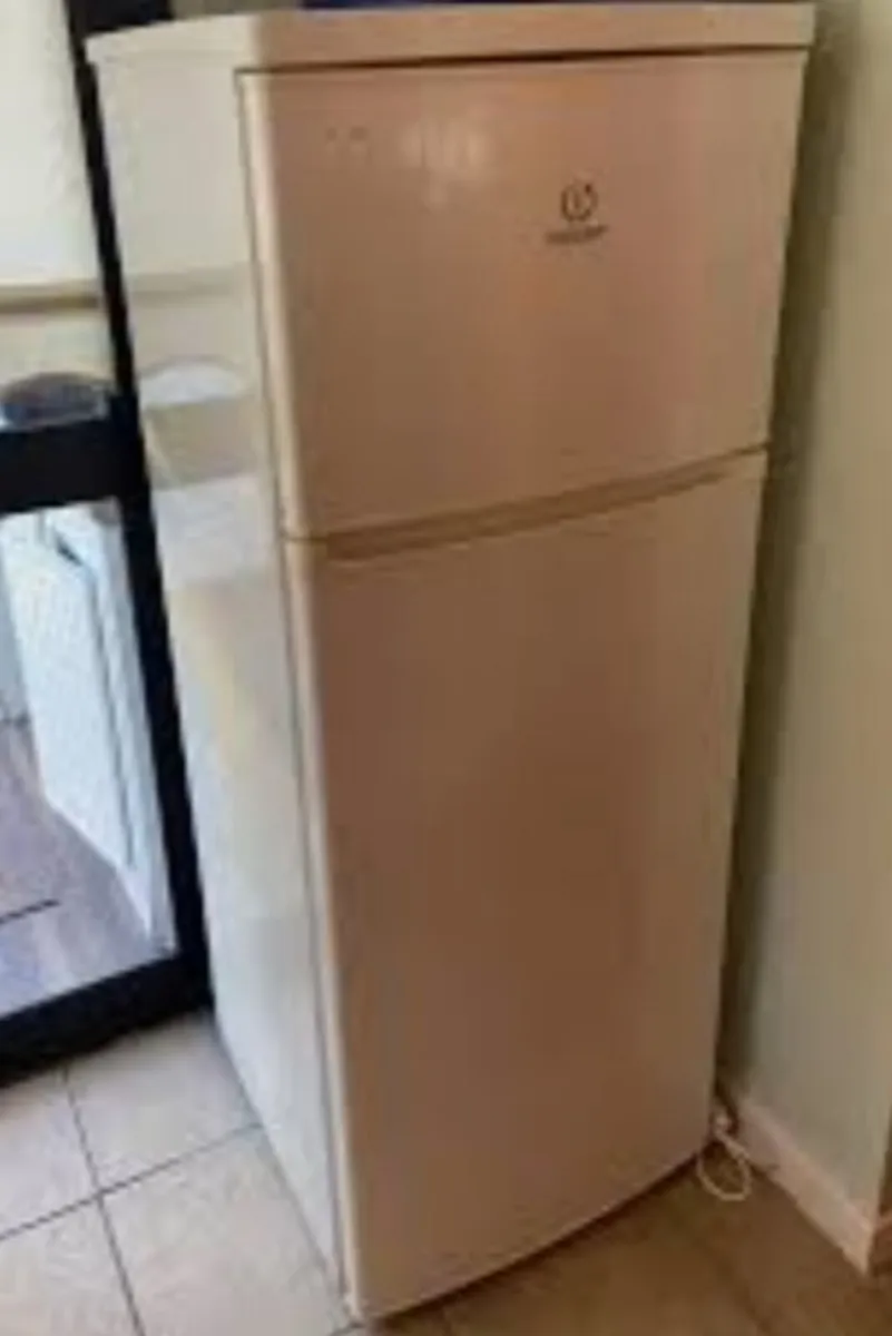 Fridge freezer
