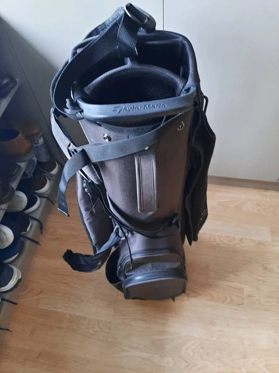 Taylormade golf bag - Image 3