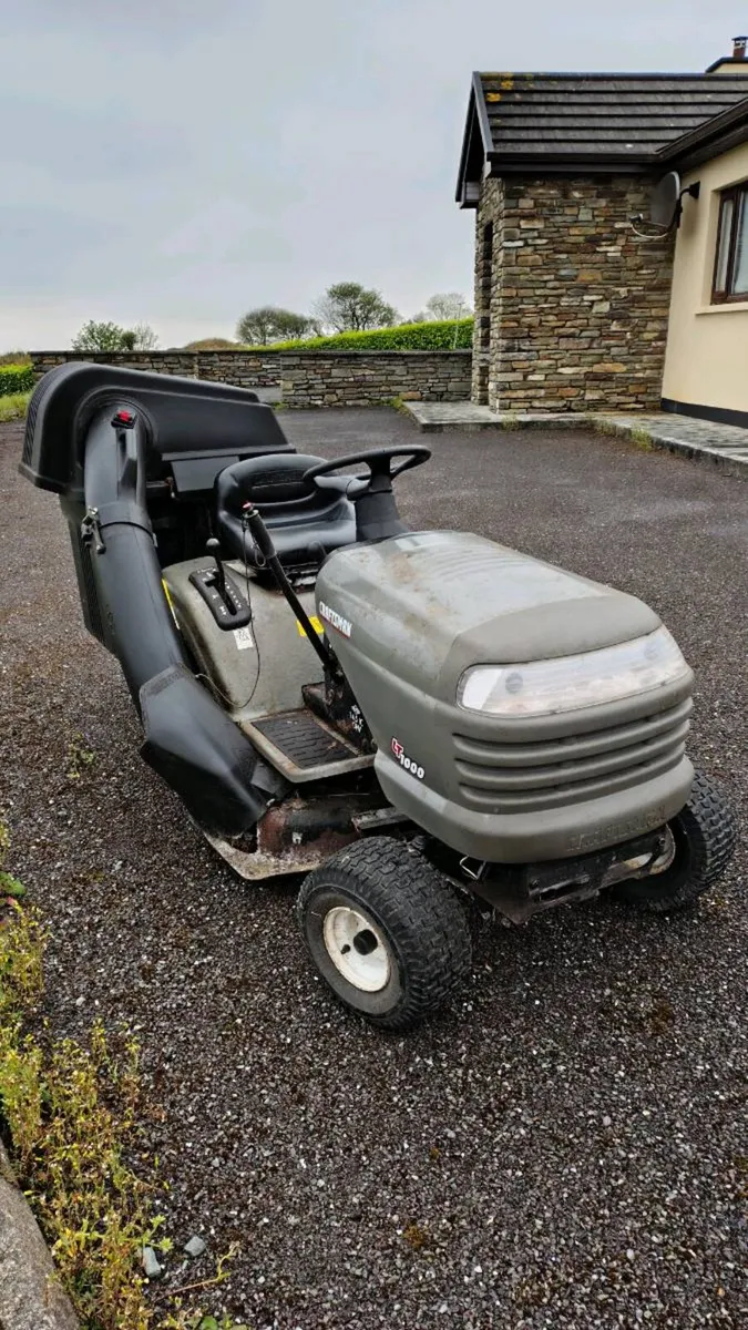 Lawnmower ride on Craftsman LT 1000 - Image 1