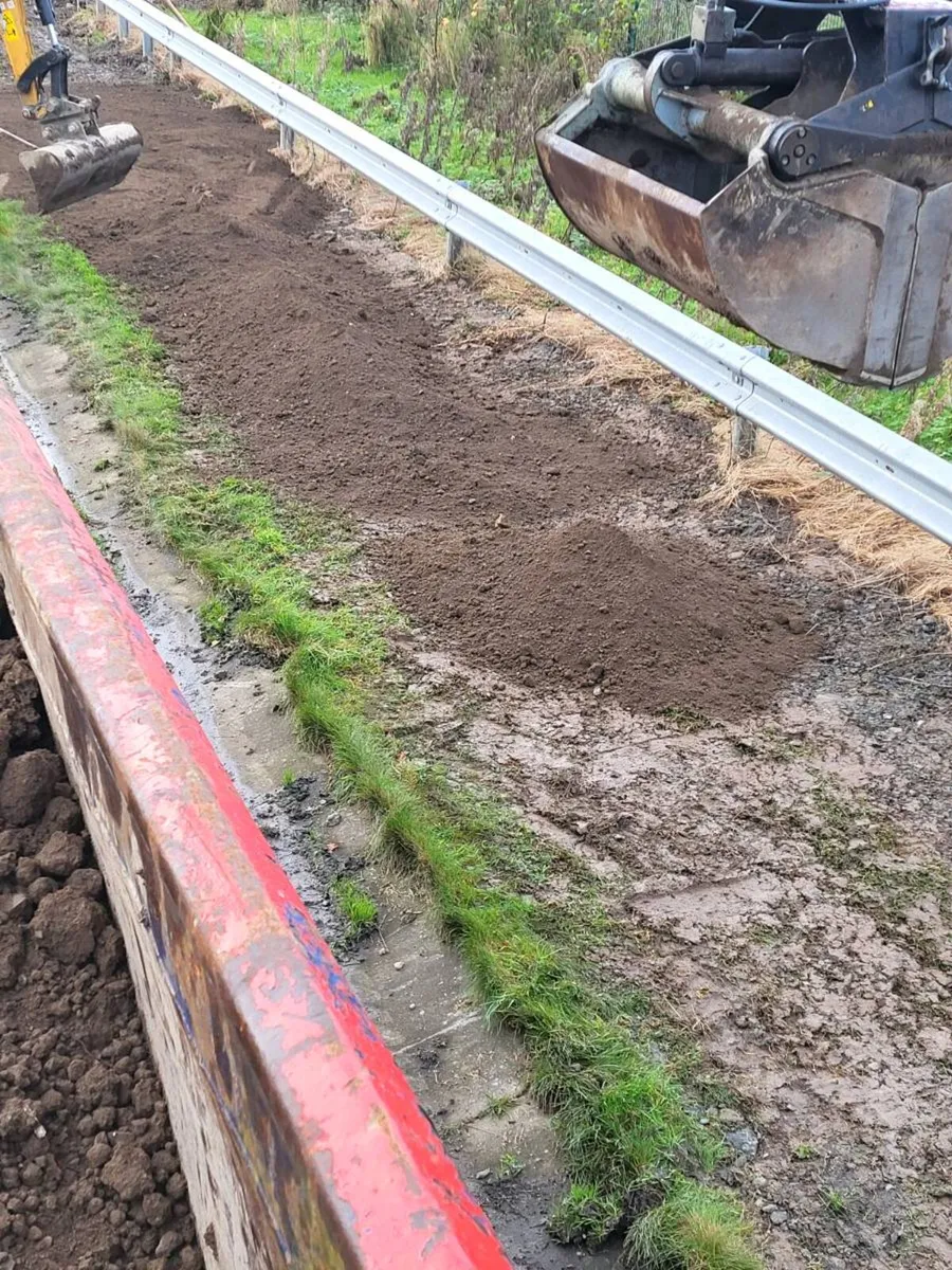 Grab Hire*Site Clearance *Screened Topsoil - Image 2