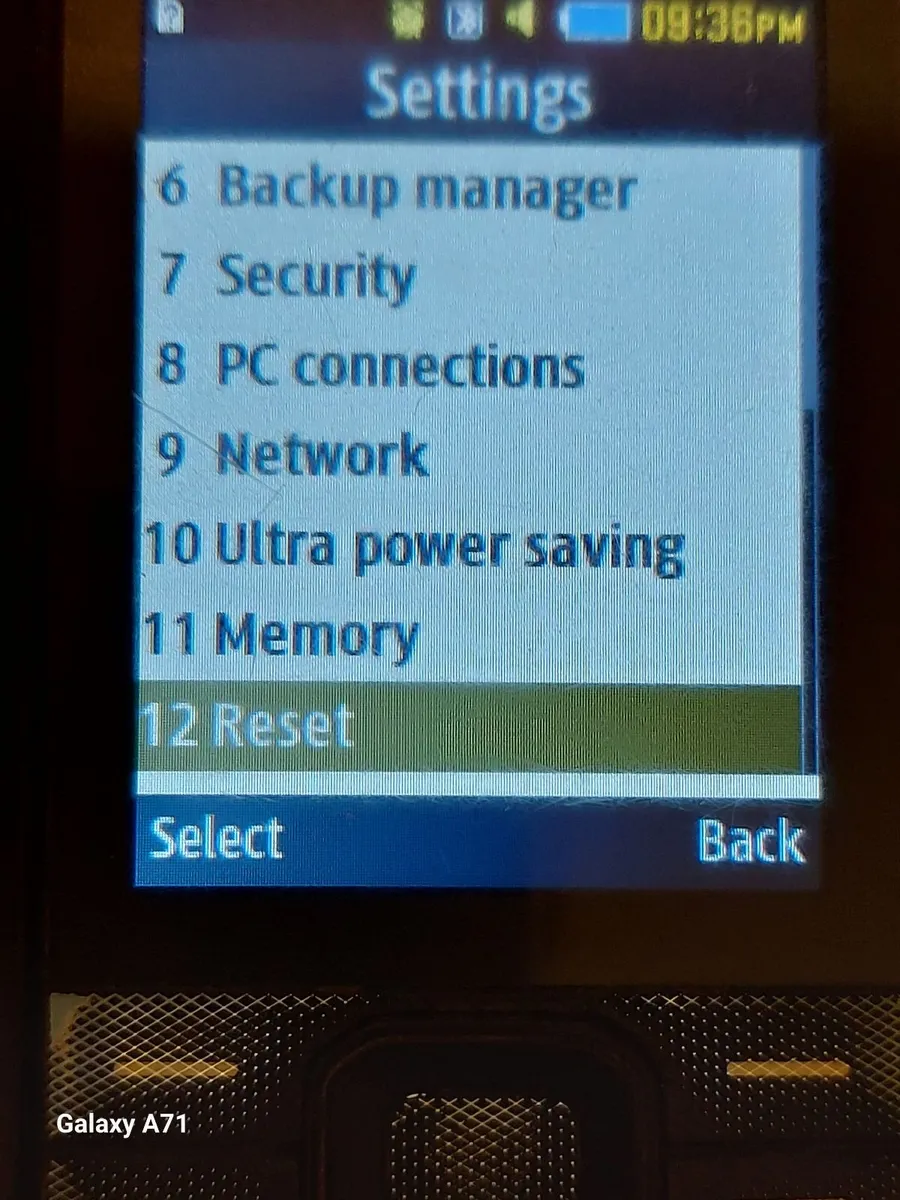 Samsung Mobile, Model SM-B550H, Very good conditio - Image 4