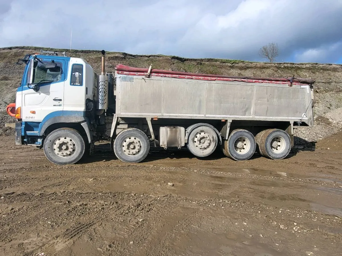 Grab Hire*Site Clearance*Screened Topsoil - Image 2