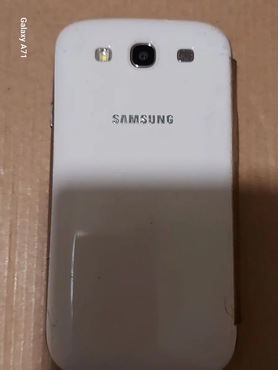 Samsung Galaxy SIII Model GT-I9300, 16GB - Image 4