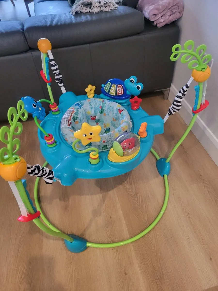 Baby jumperoo