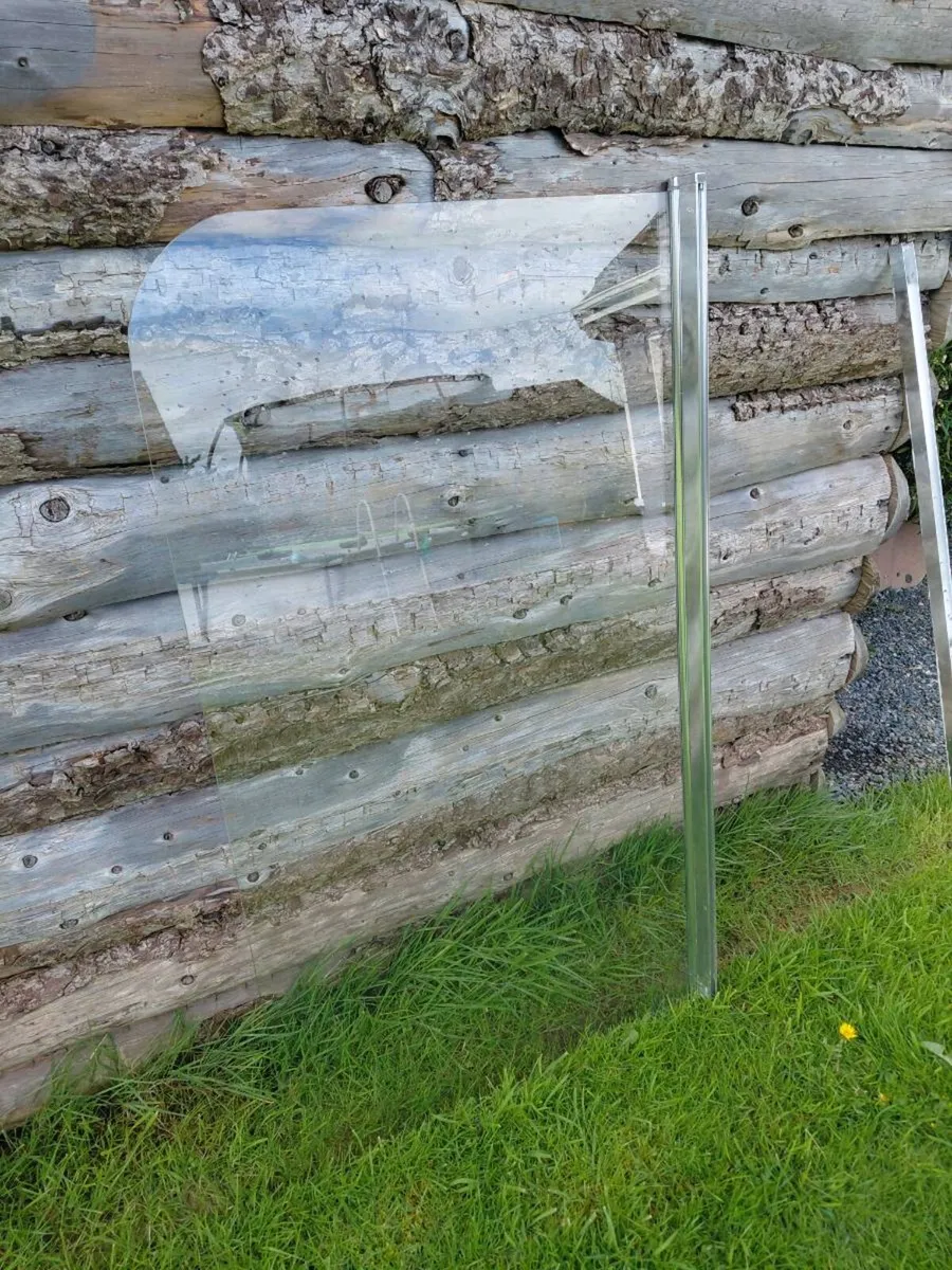 GLASS BATH SHOWER SCREEN - Image 3