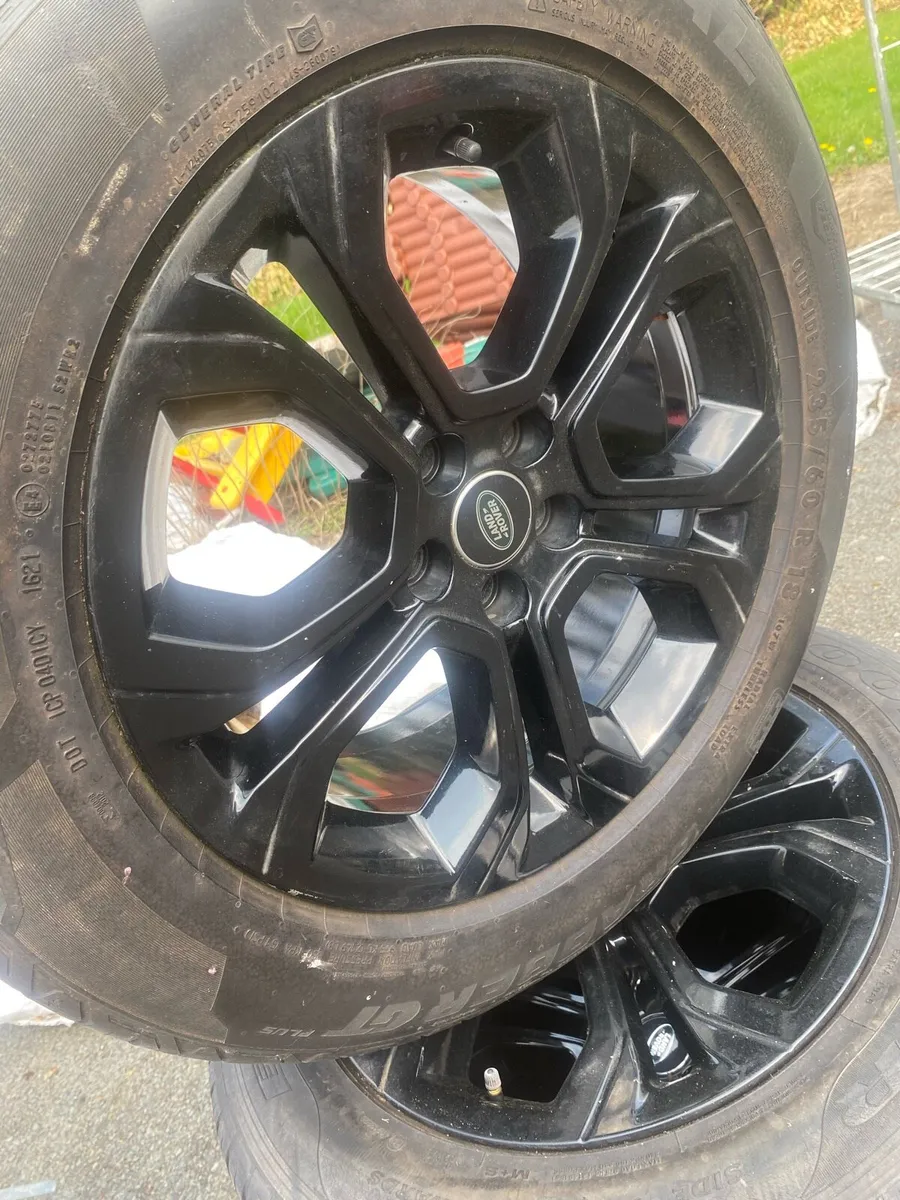 Range Rover  alloys and new tyres - Image 4
