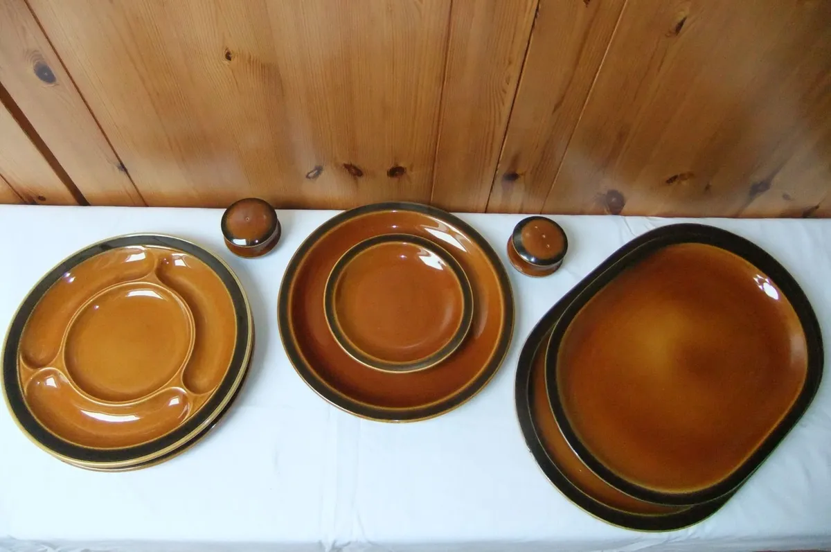 Celtic Ennis pattern 8 Pieces - Some Rare - Image 1