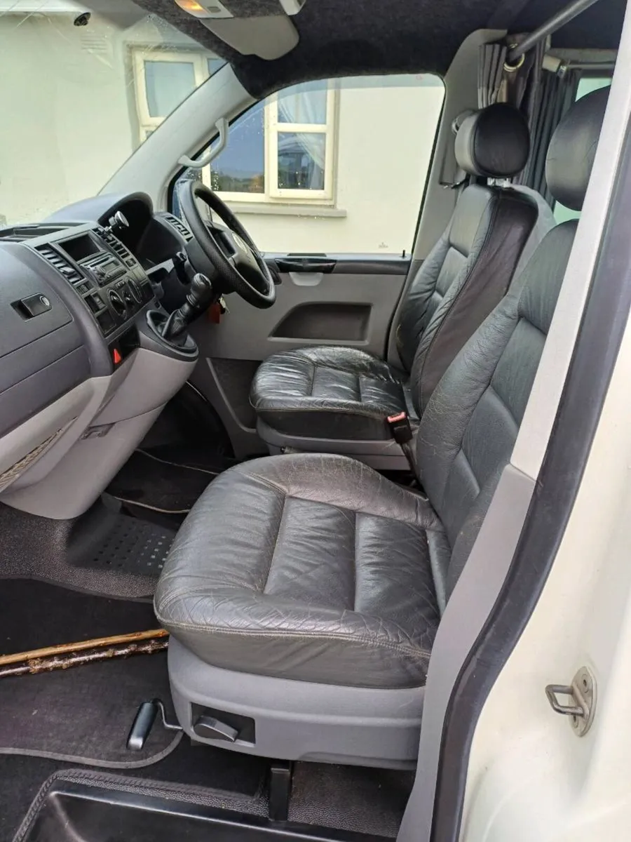 Vw t5 camper van - Image 4
