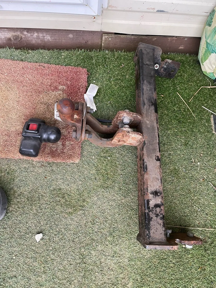 Avensis towbar - Image 2