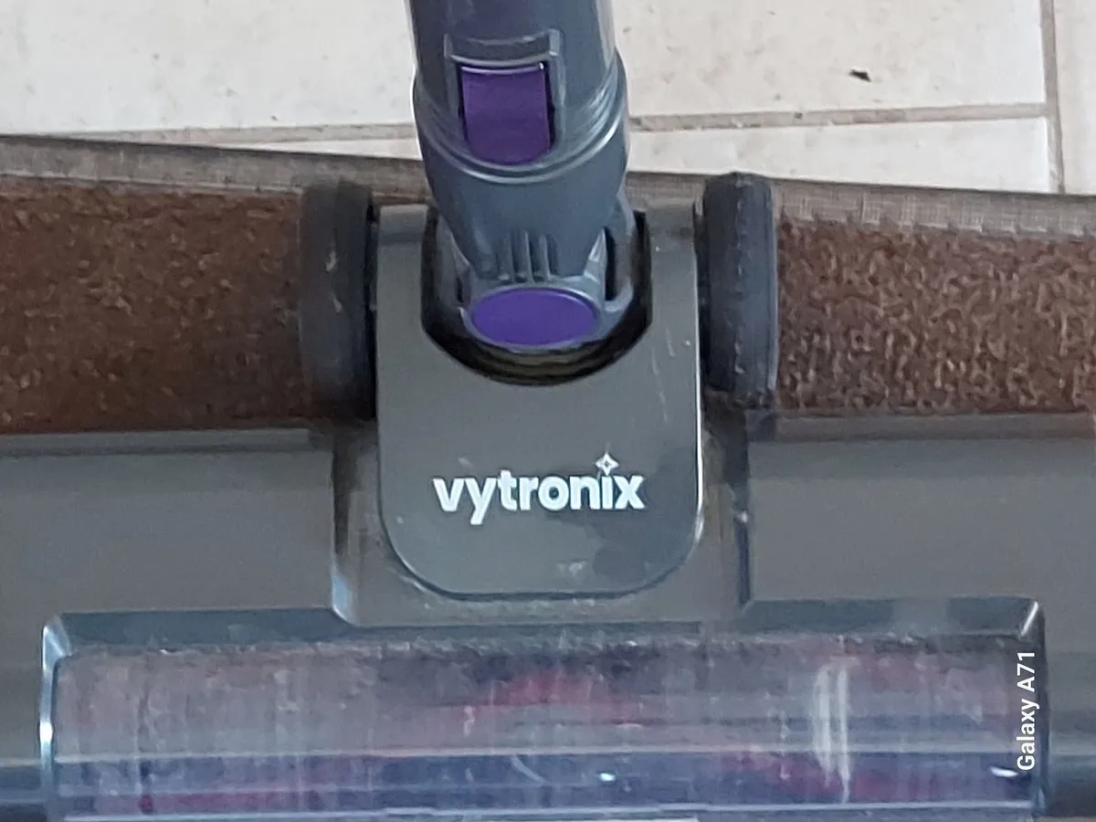 VYTRONIX Cordless Vacuum Cleaner excellent condit - Image 3