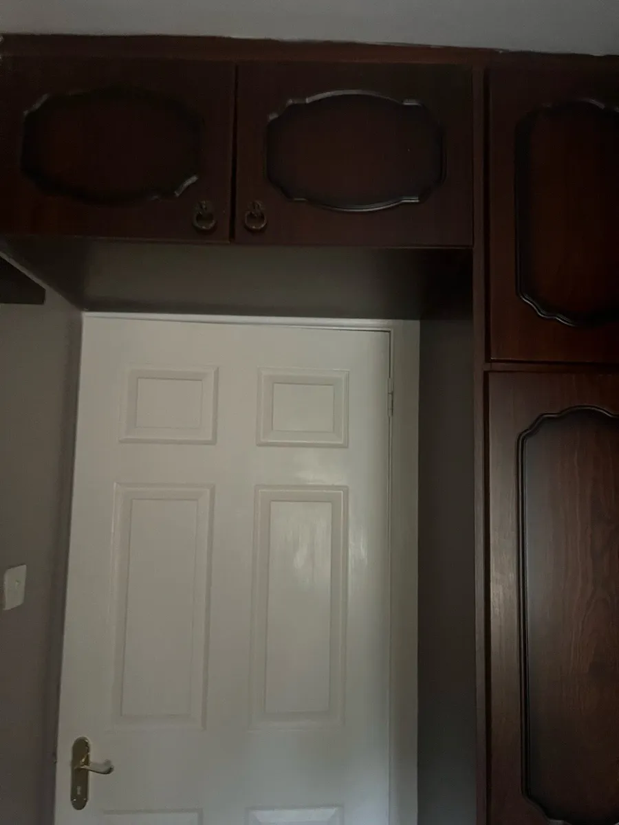 Fitted robes - Image 4