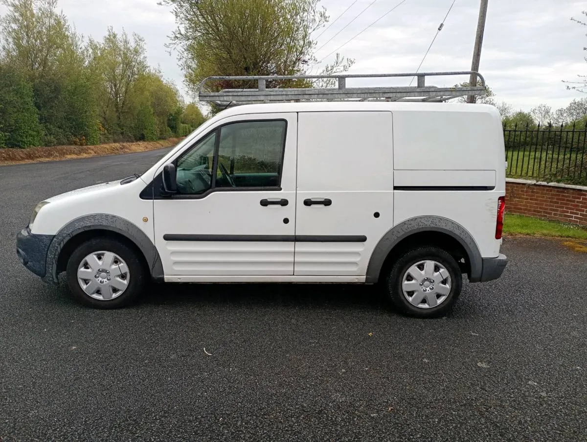 Ford Transit Connect Taxed & Tested - Image 3
